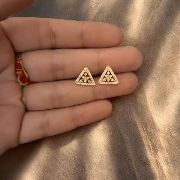 GeoGlow Triangle Studs